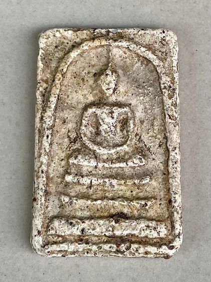 สมเด็จพิมพ์ใหญ่ เนื้อเก่าแกร่ง