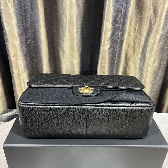 Like New Chanel Classic Jumbo 12” GHW Caviar Black รูปที่ 15