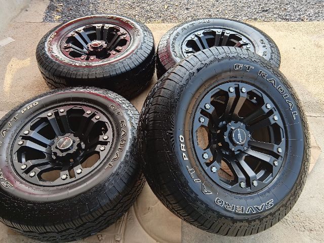 16" ล้อออฟโรด ขอบ16 พร้อมยาง สภาพสวยๆ ตุ่มยังอยู่