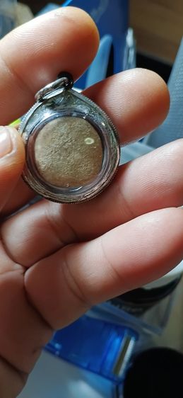 พระผงพิมพ์จันทร์ลอย ไม่ทราบที่ในกรอบเงินเก่า รูปที่ 9