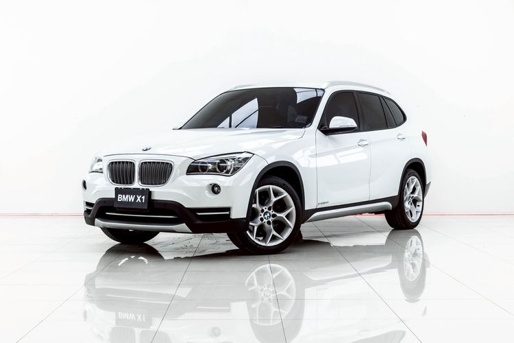 รถ BMW X1 2.0 sDrive20d xLine สี ขาว
