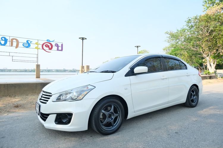 Suzuki Ciaz 2020 1.2 Gl Plus Sedan เบนซิน ไม่ติดแก๊ส เกียร์อัตโนมัติ ขาว รูปที่ 3