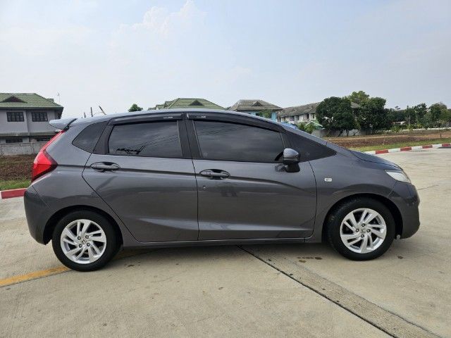 Honda Jazz 2016 1.5 V i-VTEC Sedan เบนซิน เกียร์อัตโนมัติ เทา รูปที่ 2