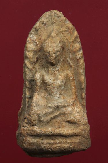 พระรอดลำพูนสวยๆค่ะเก่าค่ะ