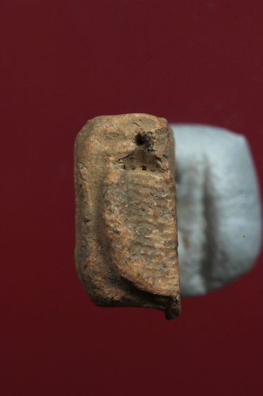 พระรอดลำพูนสวยๆค่ะเก่าค่ะ รูปที่ 5