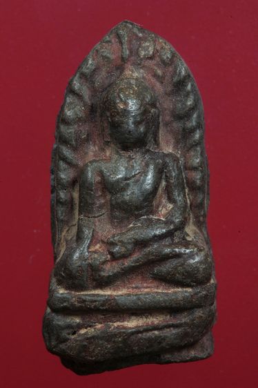 พระรอดลำพูนสวยๆค่ะเก่าค่ะ