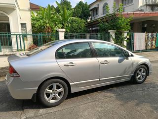 HONDA Civic 1.8 iVTEC ปี2010 รถบ้านมือเดียวผู้สูงอายุใช้  ไม่ชนน้าไม่ท่วม ประกันชั้น1ฟรี ไมล์น้อย