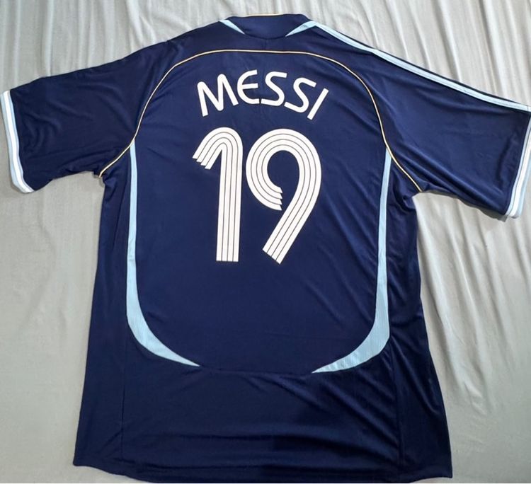 ขายเสื้อฟุตบอล ชุดเยือนARGENTINA 2006 MESSI รูปที่ 3
