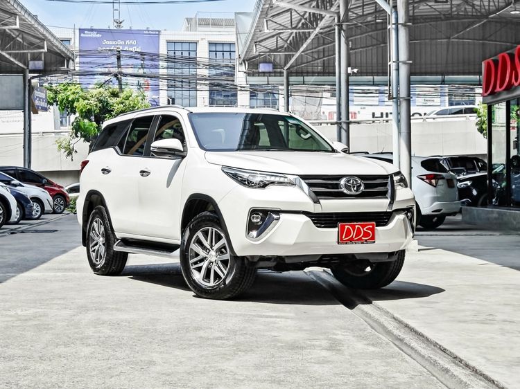 Toyota Fortuner 2020 2.4 V ดีเซล เกียร์อัตโนมัติ ขาว รูปที่ 4