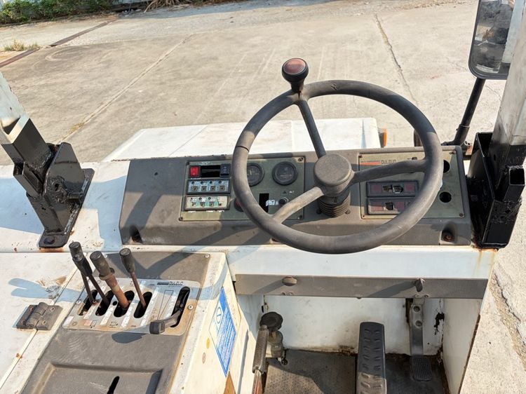 รถกวาดถนนดูดฝุ่น DULEVO รุ่น 120DKE  รถเก่านอกนำเข้า รูปที่ 6