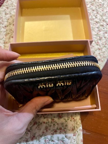 กระเป๋าสตางค์หนังแท้ Miu Miu รูปที่ 2