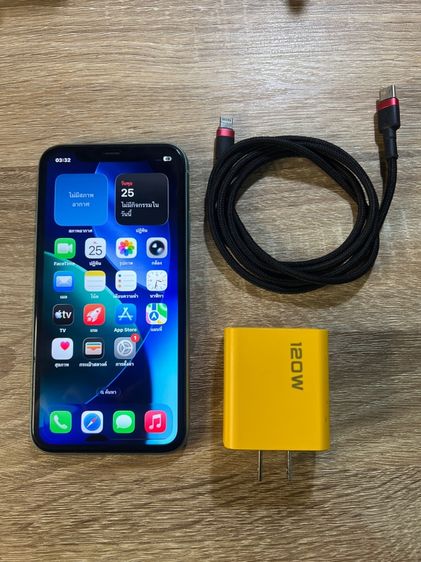 iPhone 11 128gb เครื่องไทย สภาพสวย แบตใหม่ จอแท้ทรูโทน มีจุดเส้นดำที่ขอบจอนิดหน่อย รูปที่ 2