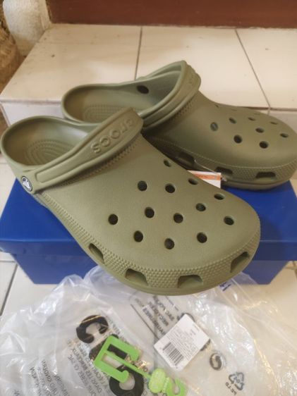 crocs classic แท้ ไม่เคยใส่ สีเขียวหายาก รูปที่ 3