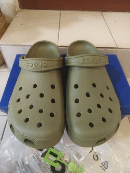 crocs classic แท้ ไม่เคยใส่ สีเขียวหายาก รูปที่ 4