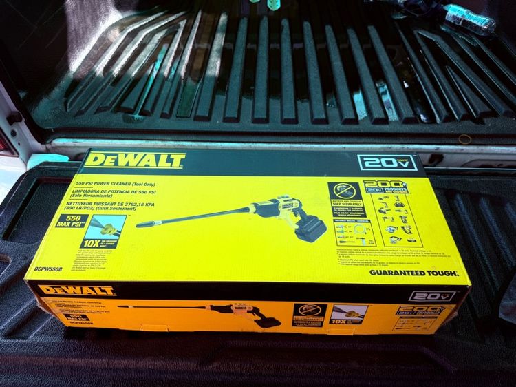 อื่นๆ ขายเครื่องฉีดน้ำของ Dewalt DCPW 550