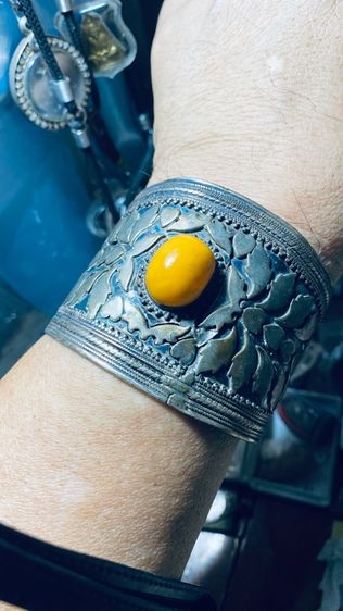 กำไลเงิน หัวแอมเบอร์(Amber)