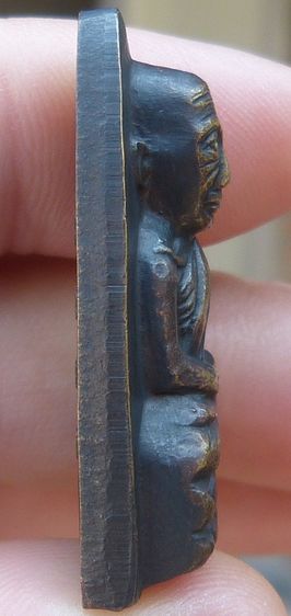 หลวงปู่ทวดพิมพ์ใหญ่หลังหนังสือ รูปที่ 5