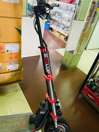 สกูตเตอร์ไฟฟ้า