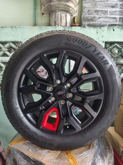 แม็กซ์พร้อมยางถอดจาก Ford Everest ปี2025 วิ่งลองพื้น50กิโลเมตร สภาพดีมากพร้อมขายตามรูปเลย รูปที่ 2