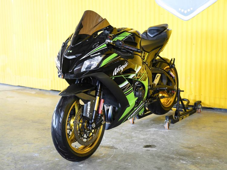 Kawasaki Ninja ZX 10 ปี2016 ฟรีดาวน์ ออกรถใช้เงิน 0 บาท