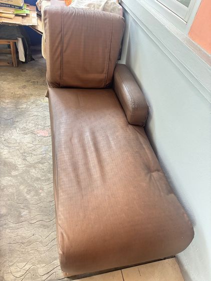 ขายโซฟาเก่าสีน้ำตาลทอง รูปที่ 2