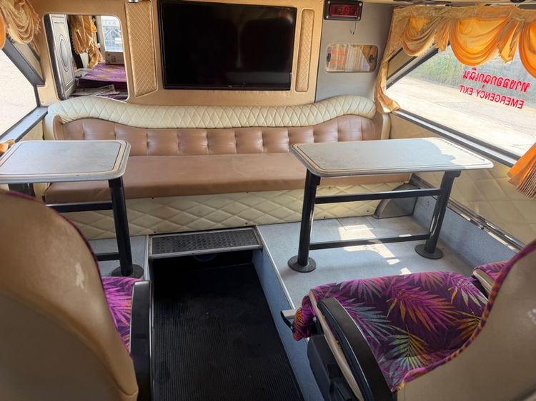 รถทัวร์ 28 ที่นั่ง รูปที่ 8