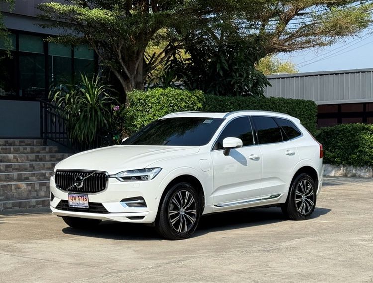 Volvo XC60 2021 2.0 RechargeT8 Inscription AWD Utility-car ดีเซล ไม่ติดแก๊ส เกียร์อัตโนมัติ ขาว รูปที่ 4