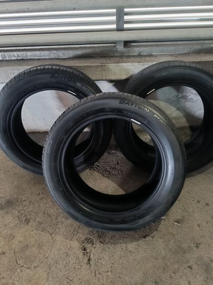 Bridgestone ขายยางอะไหล่ DAYTON DT-30 ขนาด 215-55-17 ปี21 สภาพพอใช้ได้ ราคาถูกๆเลยรวม 4เส้น