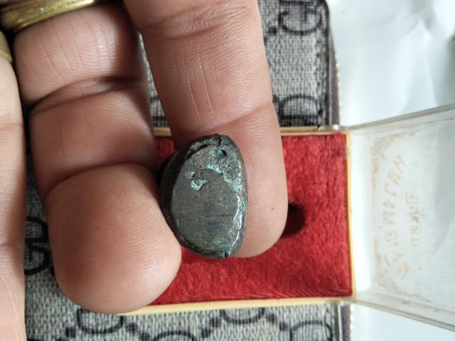 หลวงพ่อเงินรุ่นปืนแตกปี 28 รูปที่ 5