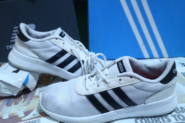 รองเท้ามือสอง  Adidas สภาพใหม่ 5 คู่ รูปที่ 3