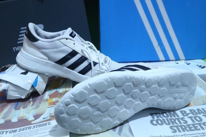 รองเท้ามือสอง  Adidas สภาพใหม่ 5 คู่ รูปที่ 4