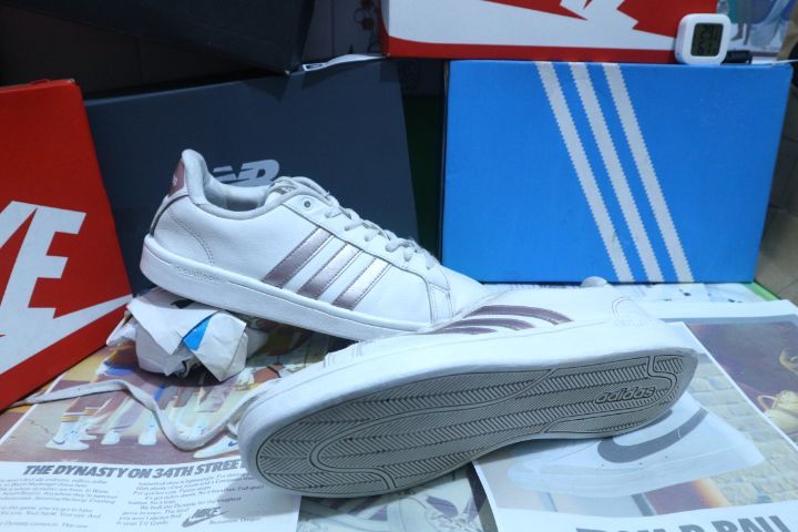 รองเท้ามือสอง  Adidas สภาพใหม่ 5 คู่ รูปที่ 6