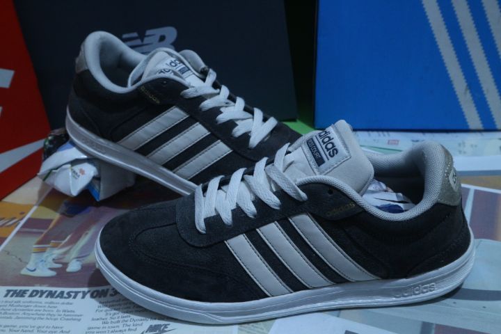 รองเท้ามือสอง  Adidas สภาพใหม่ 5 คู่ รูปที่ 9