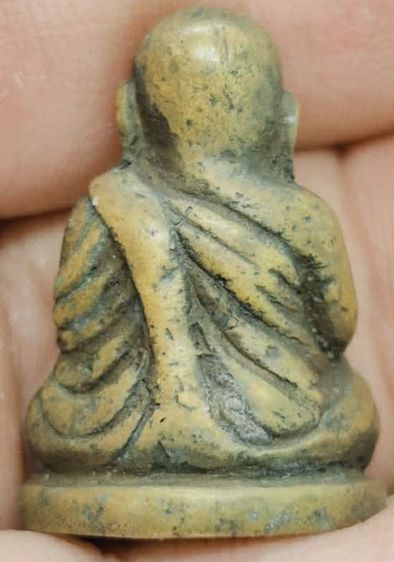 หลวงพ่อเงินนิยม รูปที่ 4