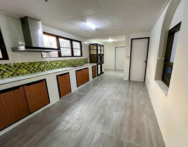 อื่นๆ มีบางส่วน สร้างเสร็จก่อน 2010 ขายบ้าบ้านเดี่ยวหลังมุม 105 ตร.ว. หมู่บ้านปิ่นเกล้า การ์เด้นท์ ซิตี้ ติดถนนพุทธมณฑลสาย 2 รูปที่ 3