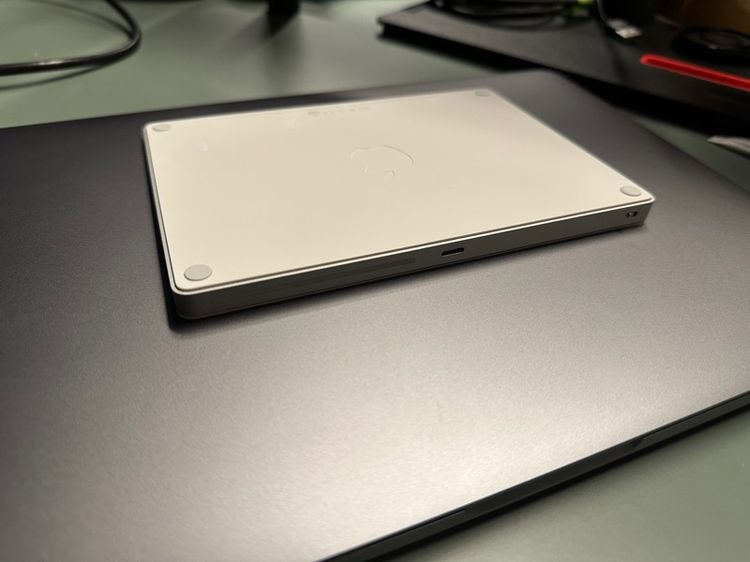 Apple Magic Trackpad 2 รูปที่ 3