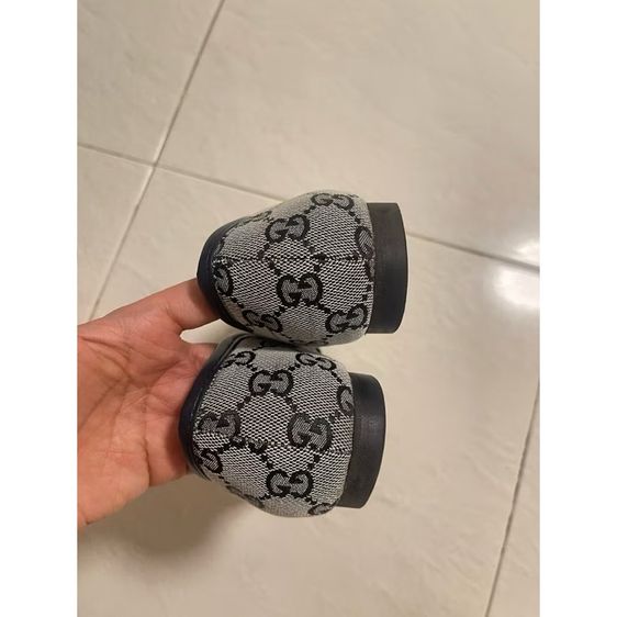 ส่งต่อรองเท้าคัชชูลายพิมพ์ รูปที่ 7