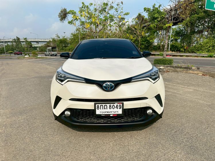 Toyota C-HR 2019 1.8 Hybrid Hi Sedan เบนซิน ไม่ติดแก๊ส เกียร์อัตโนมัติ ขาว รูปที่ 3