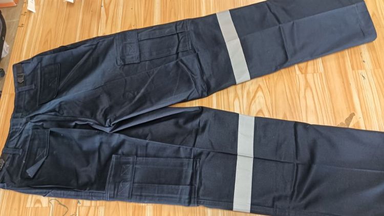 ขายกางเกงเวปสปอย สีกรม ป่ะเข่างานใหม่ รูปที่ 3