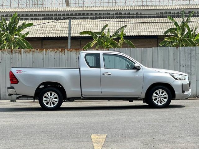 Toyota Hilux Revo 2021 2.4 Entry Pickup ดีเซล ไม่ติดแก๊ส เกียร์ธรรมดา เทา รูปที่ 3