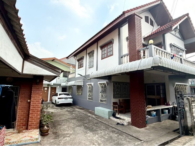 ขายบ้านเดี่ยว พร้อมกิจการหอพัก  ซ.วิภาวดี 27 ( พร้อมผู้เช่าเต็มทุกห้อง)