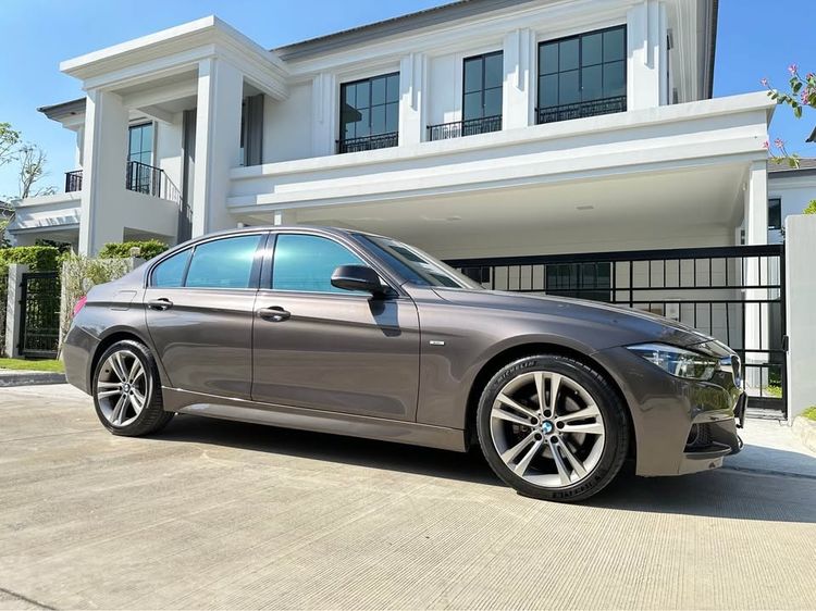 BMW Series 3 2012 320i Sedan เบนซิน เกียร์อัตโนมัติ น้ำตาล รูปที่ 2