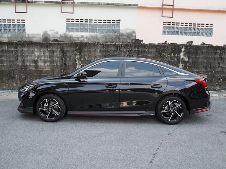 MG MG5 2023 1.5 D Sedan เบนซิน ไม่ติดแก๊ส เกียร์อัตโนมัติ ดำ รูปที่ 4