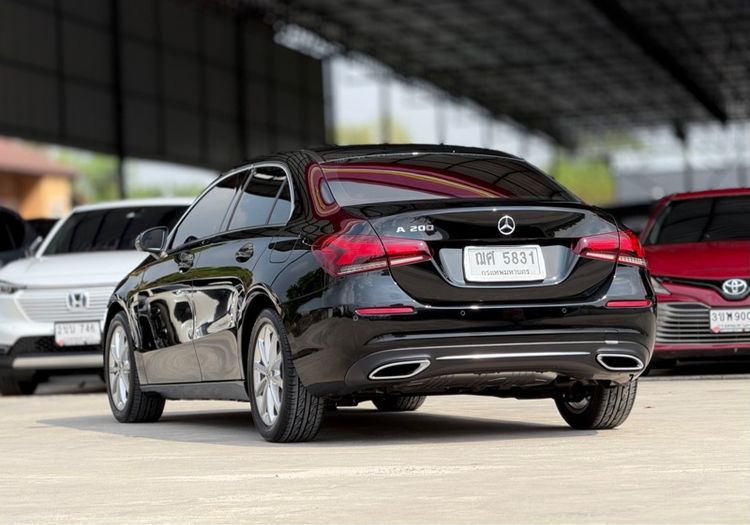 Mercedes-Benz A-Class 2018 A200 Sedan เบนซิน ไม่ติดแก๊ส เกียร์อัตโนมัติ ดำ รูปที่ 4