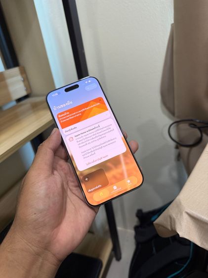 iPhone 16 Pro Max 256GB Natural Titanium เดิมๆ แบตแท้ 100 กล้องมีเลเซอร์นิดนึง เน้นใช้งาน คุ้มมากครับ รูปที่ 2