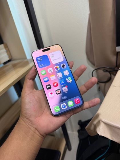 iPhone 16 Pro Max 256GB Natural Titanium เดิมๆ แบตแท้ 100 กล้องมีเลเซอร์นิดนึง เน้นใช้งาน คุ้มมากครับ รูปที่ 8