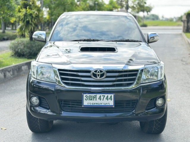 Toyota Hilux Vigo Champ 2013 Smart Cab 2.5 E VNT Prerunner Pickup ดีเซล ไม่ติดแก๊ส เกียร์ธรรมดา ดำ รูปที่ 2