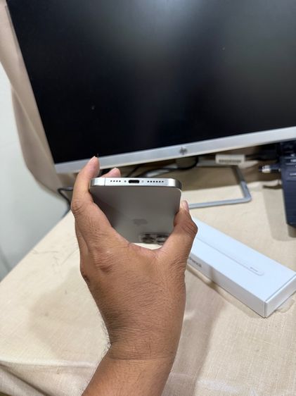 iPhone 15 Pro Max 256GB Natural Titanium เดิมๆ สวยๆ ใช้งานปกติ กล้องหน้ามีเลเซอร์นิดนึง เน้นใช้งานคุ้มมาก  รูปที่ 12