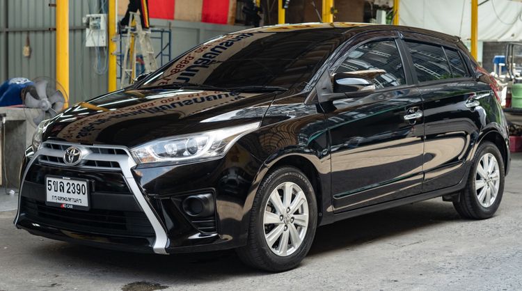 Toyota Yaris 2016 1.2 G Sedan เบนซิน ไม่ติดแก๊ส เกียร์อัตโนมัติ ดำ รูปที่ 2
