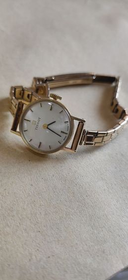 นาฬิกา วินเทจ ผู้หญิง แบรนด์ Tissot swiss made ทองคำ 9ct ทั้งสายทั้งเรือน  รูปที่ 4